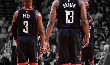  保罗助攻破万，马刺惜败雷霆仍获掌声  