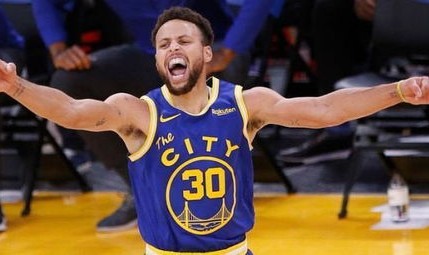  库里三分球命中数超越雷阿伦登顶历史  