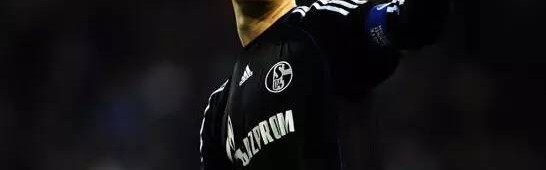  诺伊尔复出即创德甲零封纪录  