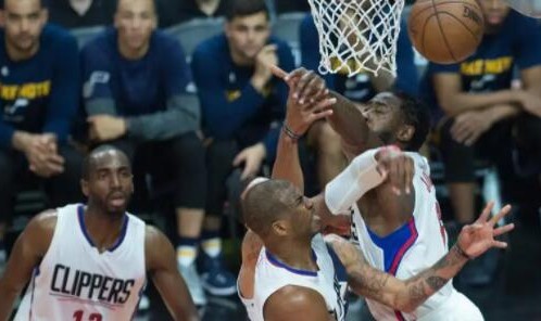  快船乔治复出首战砍下28+8+6  