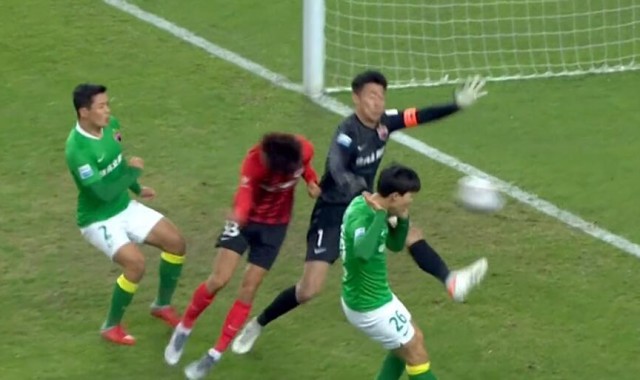  国际米兰防线失误送礼，主场意外负于蒙扎队