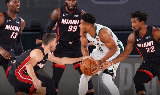  凯尔特人逆转雄鹿锁定东部决赛席位  