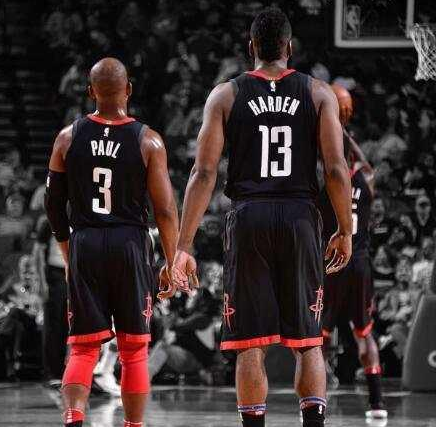  保罗助攻破万，马刺惜败雷霆仍获掌声  