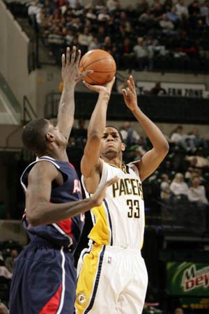  福克斯闪电突破得分，国王主场力擒开拓者