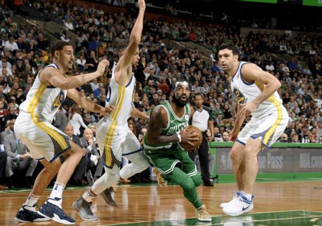  伊维恩进攻层次分明，法甲团队配合打出流畅攻势  